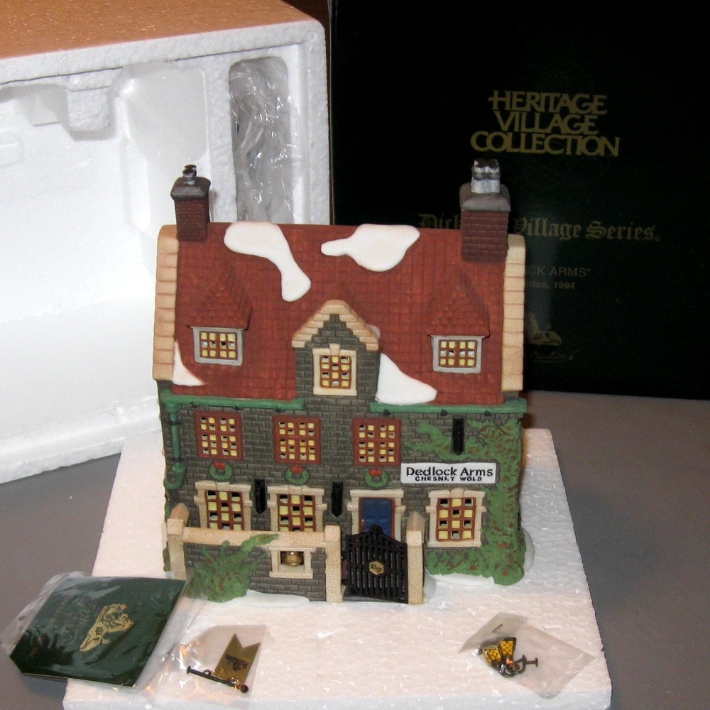 Dickens' Village Dedlock Arms - LE